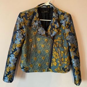 Gorgeous jacquard style jacket